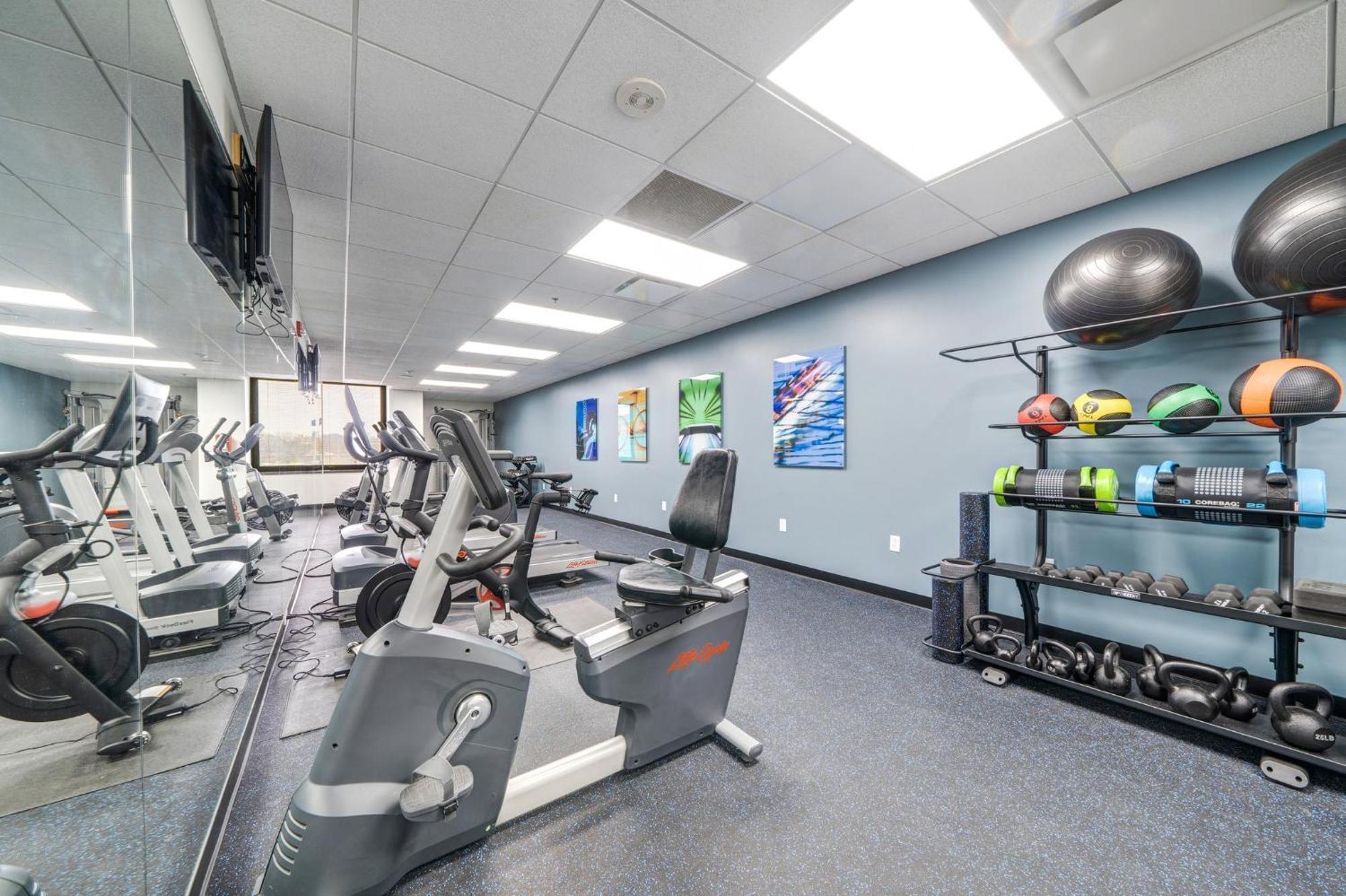 Appartamento Vibrant Luxury Prime Location 24-7 Onsite Parking Gym Lounge Pittsburgh Esterno foto