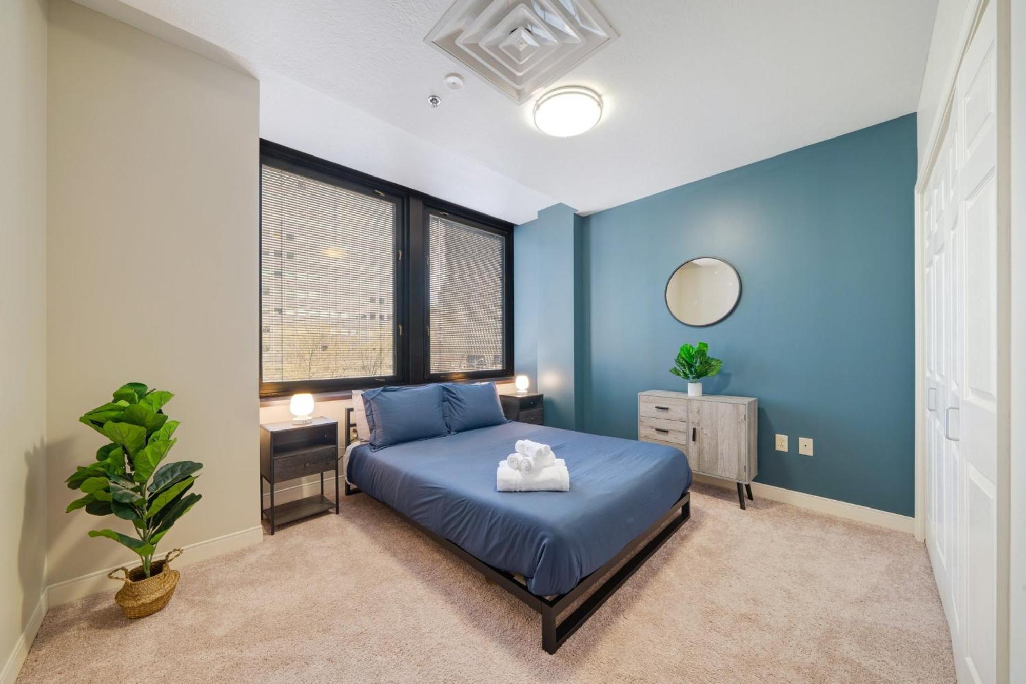 Appartamento Vibrant Luxury Prime Location 24-7 Onsite Parking Gym Lounge Pittsburgh Esterno foto