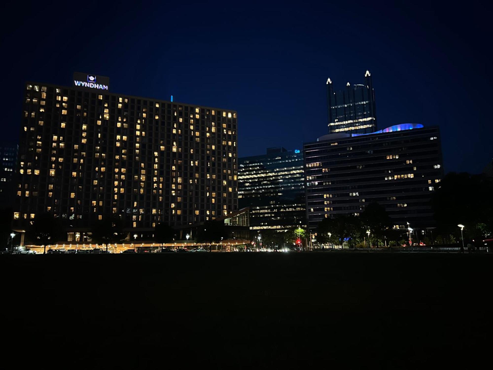 Appartamento Vibrant Luxury Prime Location 24-7 Onsite Parking Gym Lounge Pittsburgh Esterno foto