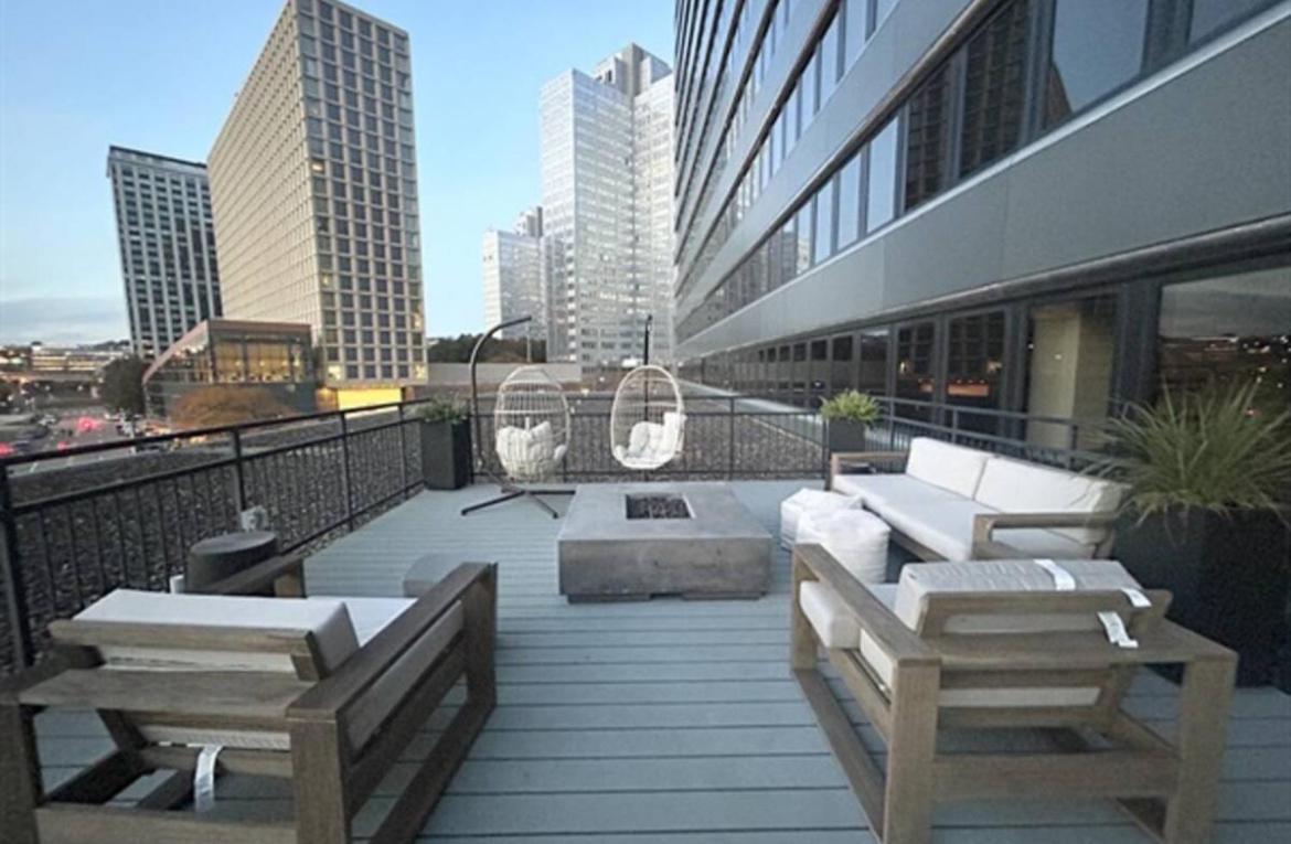 Appartamento Vibrant Luxury Prime Location 24-7 Onsite Parking Gym Lounge Pittsburgh Esterno foto